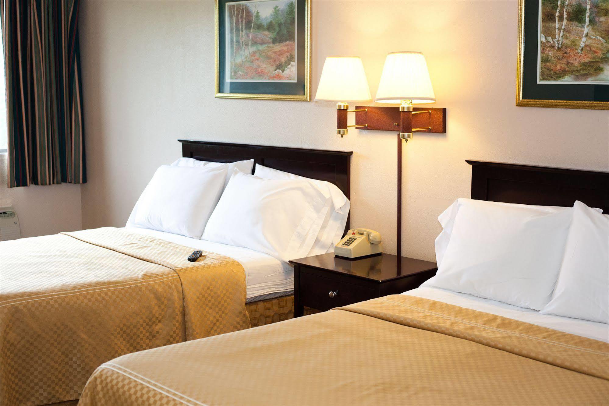 Timberlake Motel ลินช์เบิร์ก ภายนอก รูปภาพ